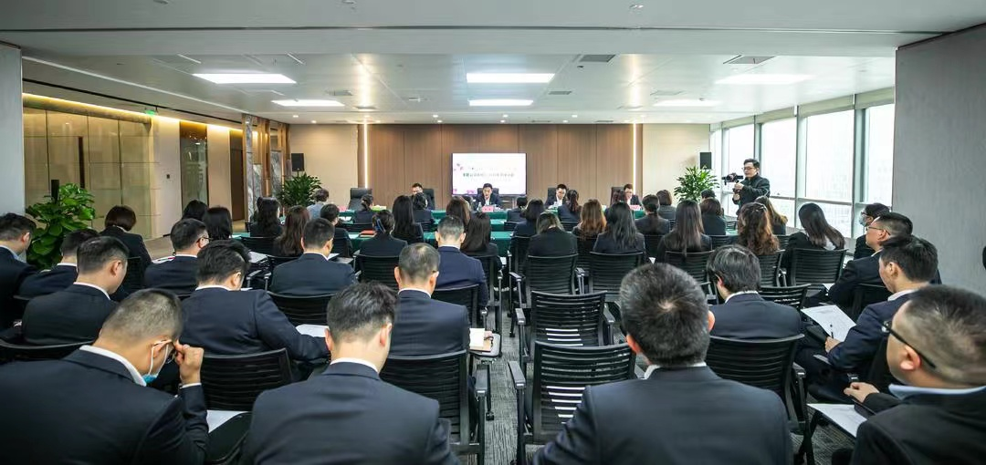 資管巾幗心向黨 奮戰(zhàn)發(fā)展突破年__ 資管公司組織召開慶祝三·八婦女節(jié)座談會(huì)